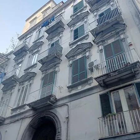 Oda ve Kahvaltı Palazzo Sersale 4*