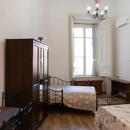 Palazzo Sersale Napoli
